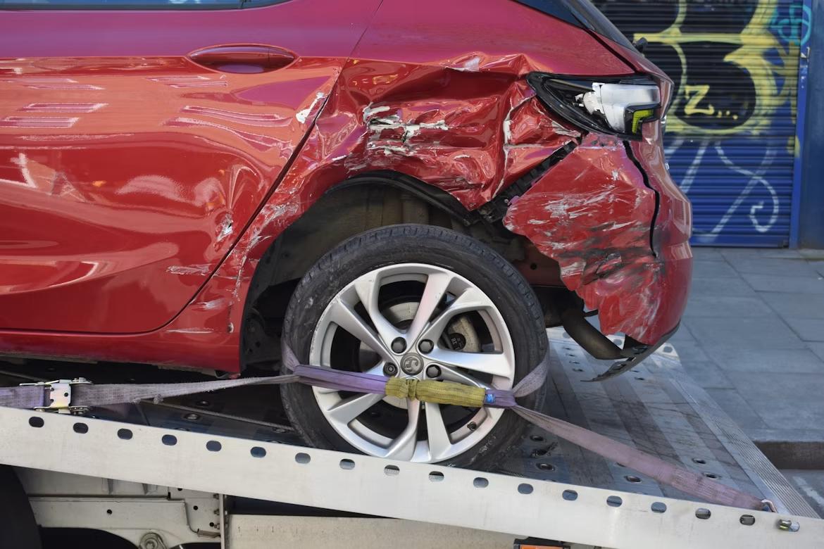 自駕遊保險, 租車保險, 旅遊保險, 租車墊底費, 租車自負額, 旅遊保險租車, 租車保險不包什麼, 自駕遊旅遊保險邊間好, 租車第三者責任保險一定要買嗎, 旅遊保險租車自負額賠償, P牌外國自駕遊國際車牌, 墊底費計算, 第三者意外險, 人身醫療保障, 營業損失, 道路救援, 取車檢查存證, 國際駕駛許可證, Epay Cash, 盈豐財務, 私人貸款, 借錢, 貸款